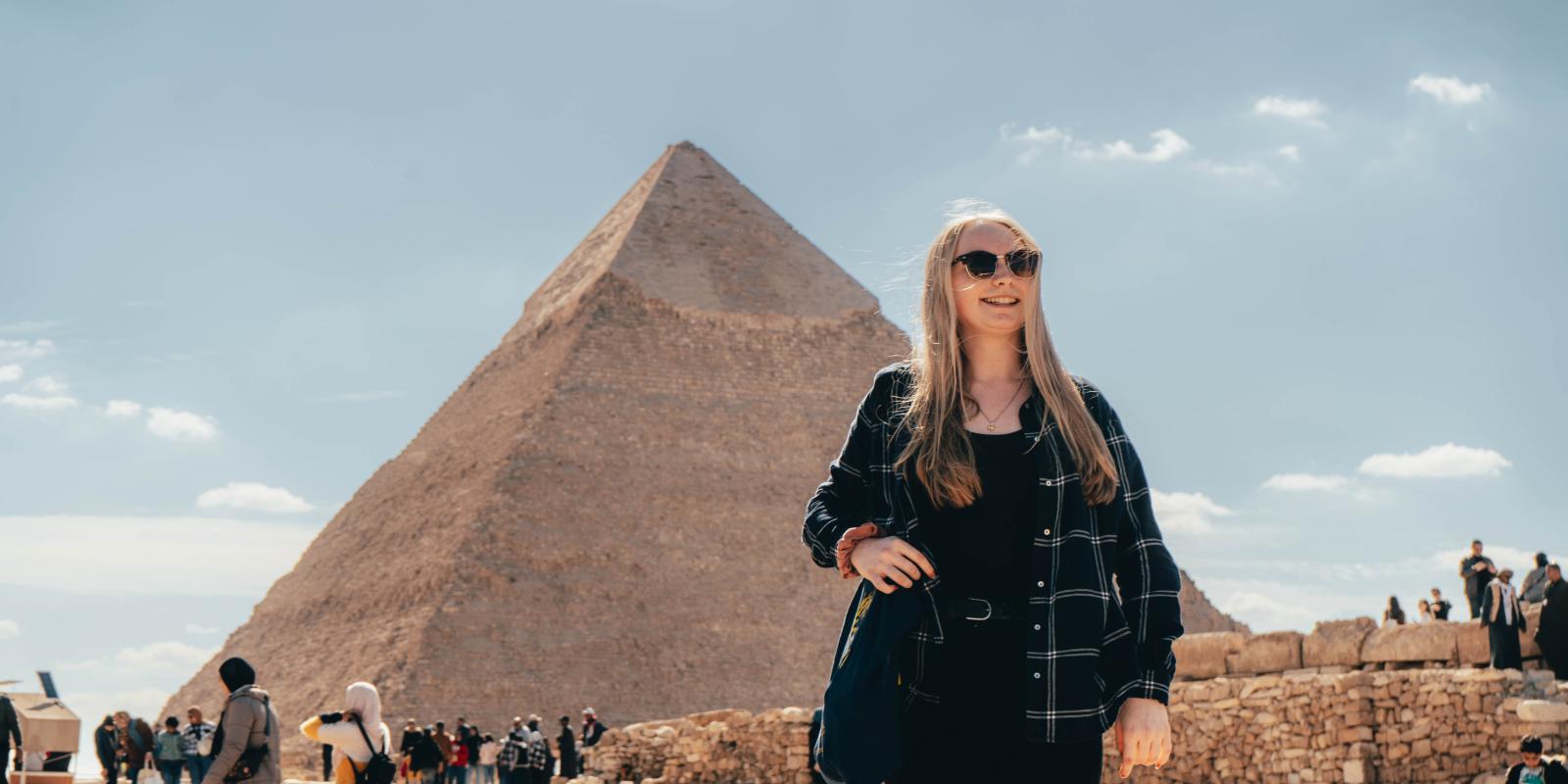 Angelique Nies CEMS student graduate at the pyramids giza