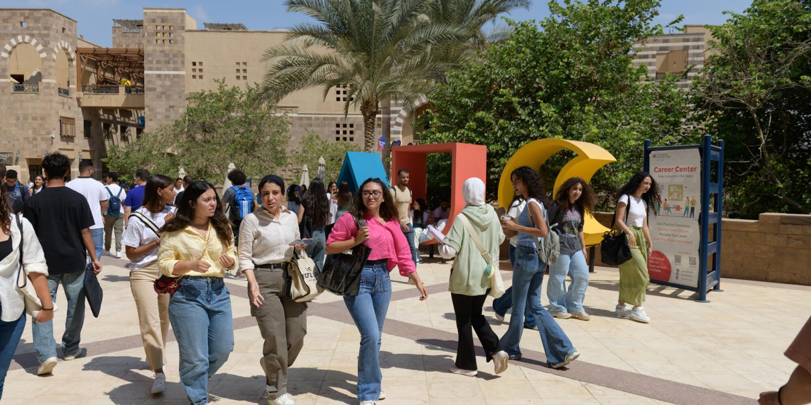 Free English Courses  The American University in Cairo